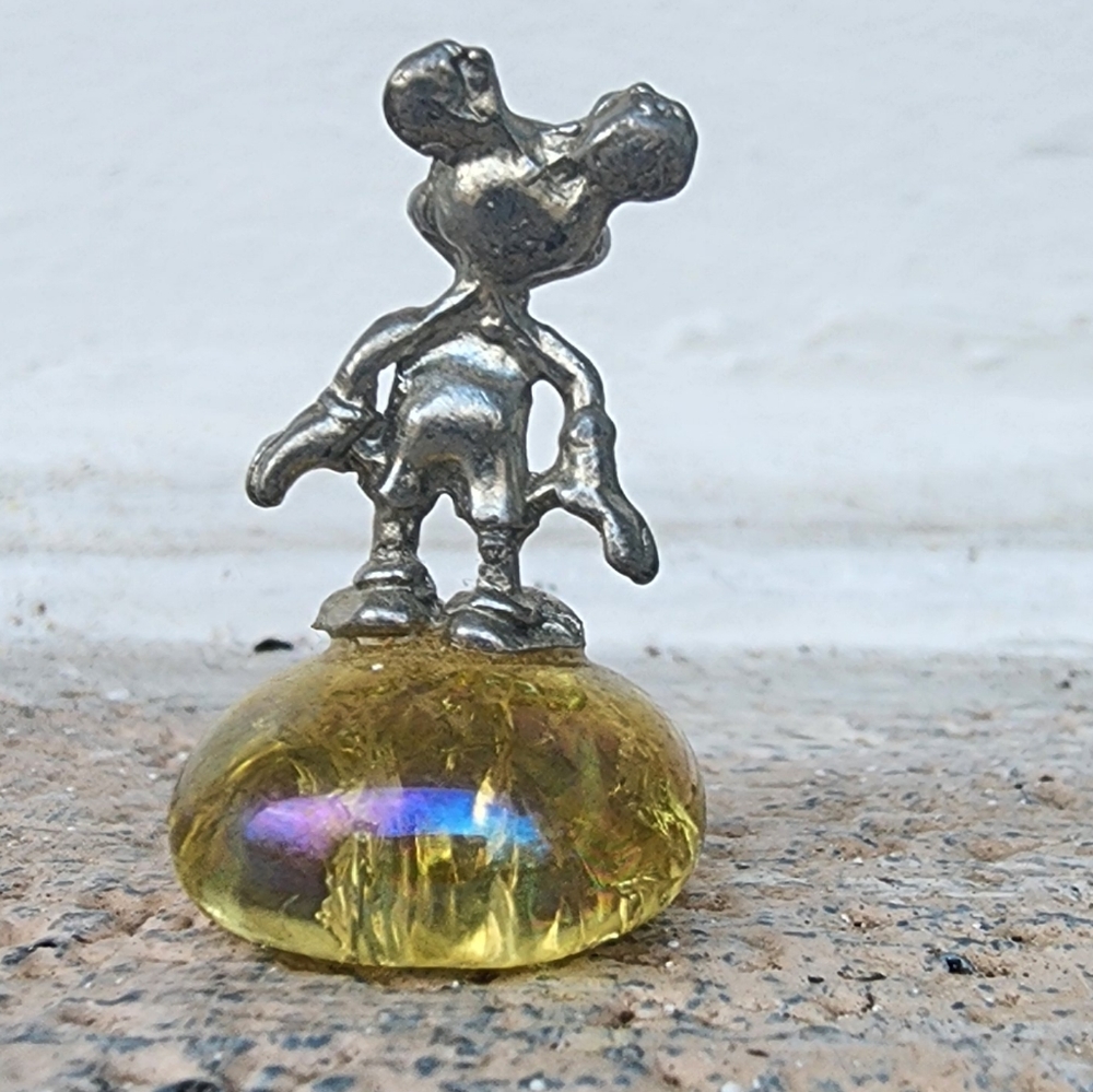 Mickey mouse tiny figurine - Picture 2 of 2